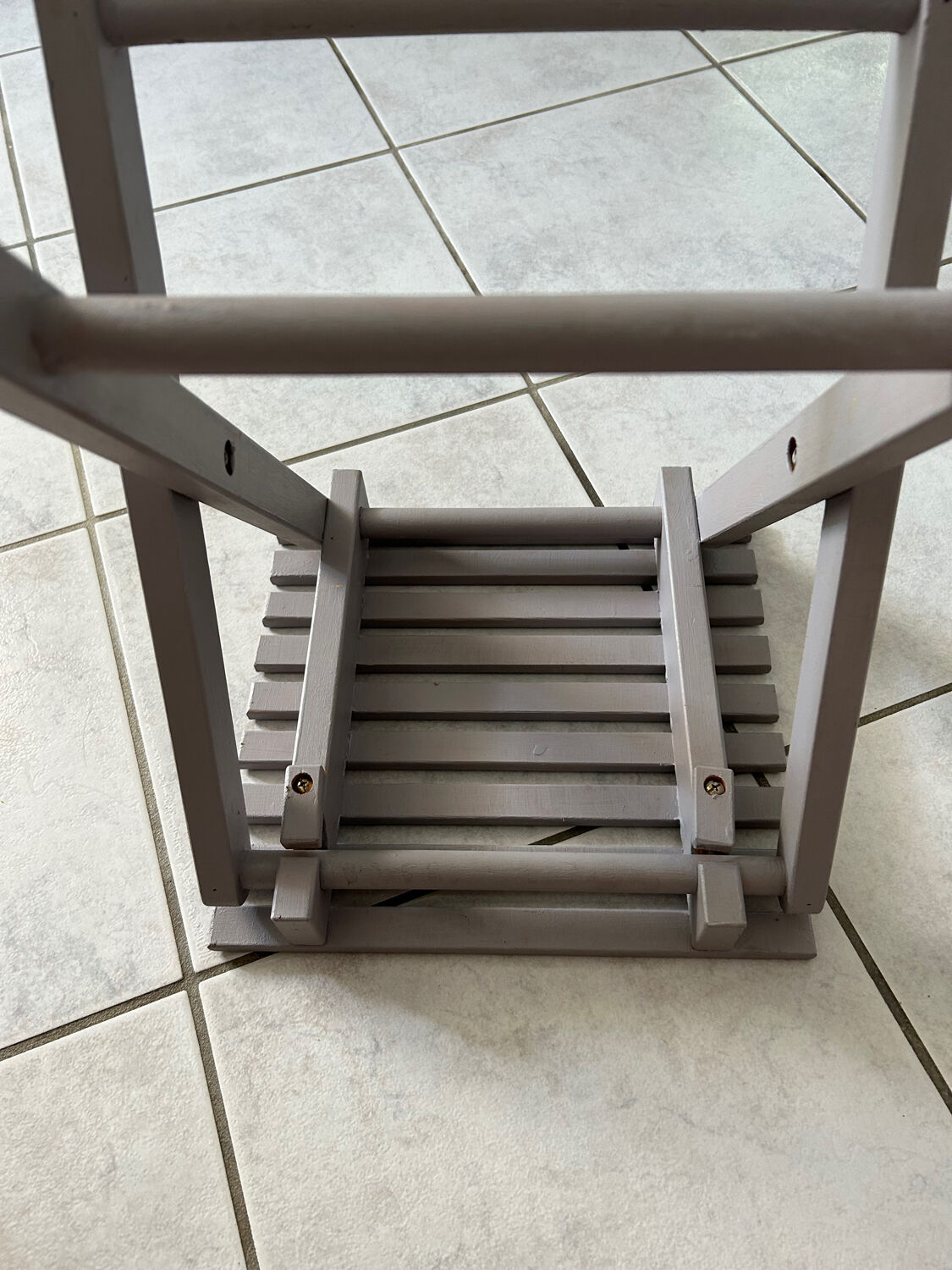 Folding stool