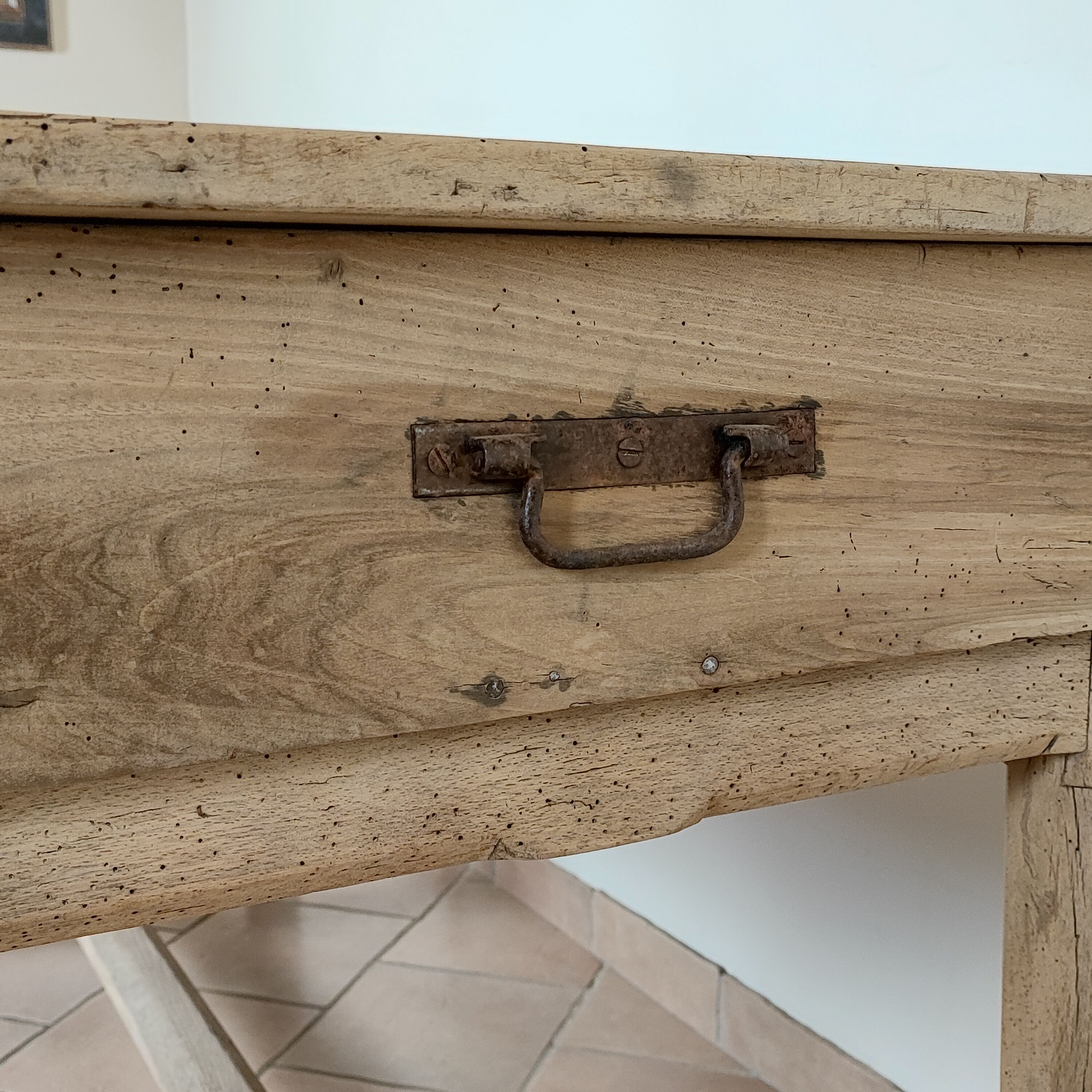 Farmhouse table