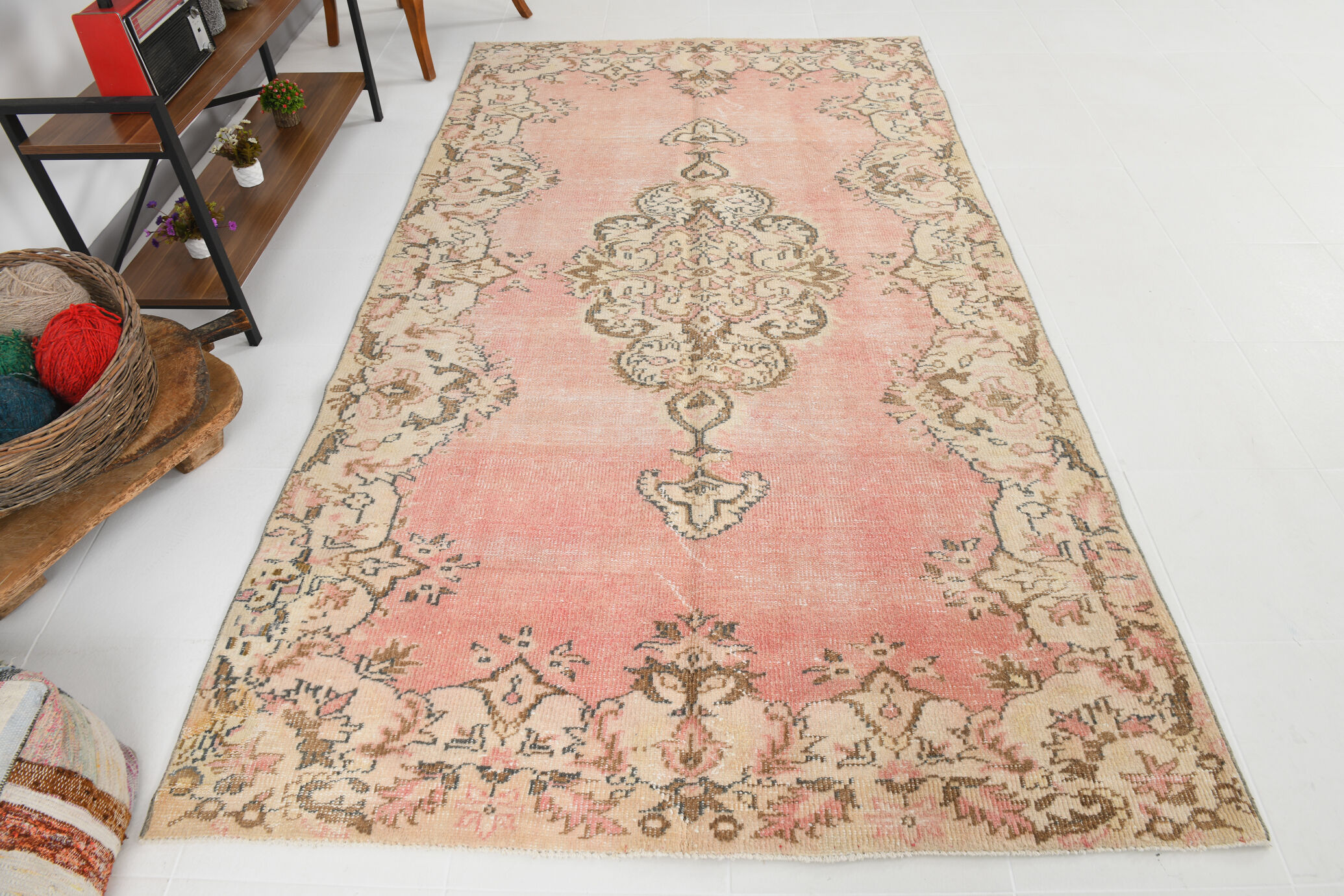 5x10 pink and beige classic turkish rug, 291x163cm