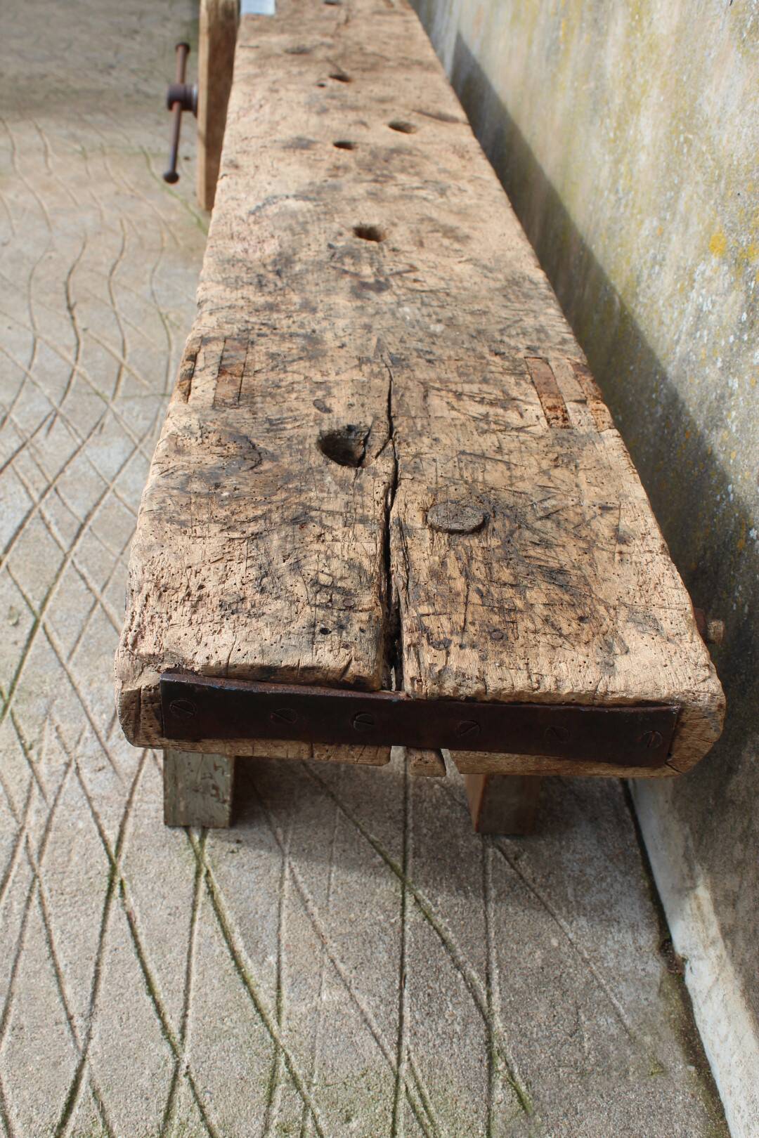 Workbench - TV cabinet