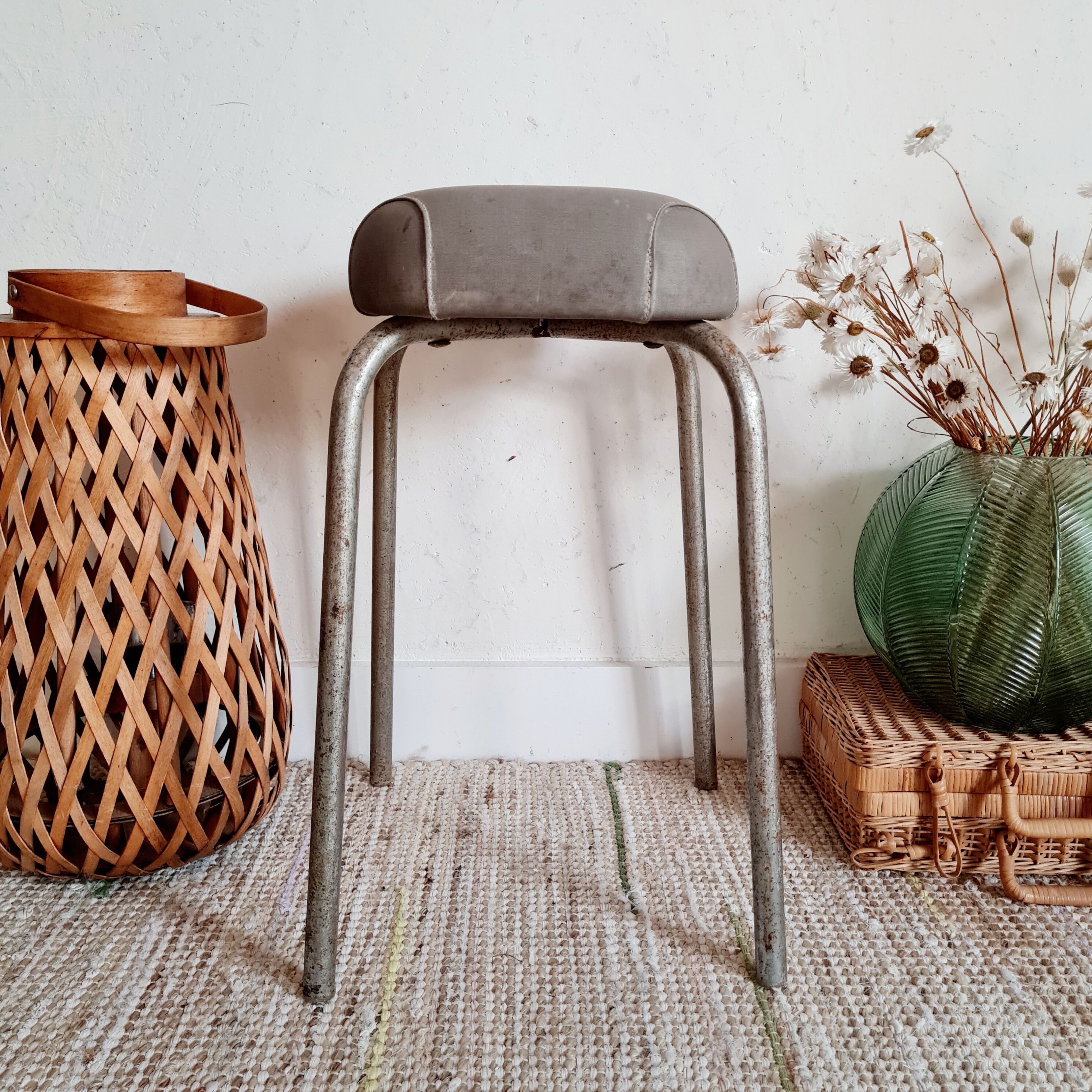 Tabouret vintage métal et skaï gris