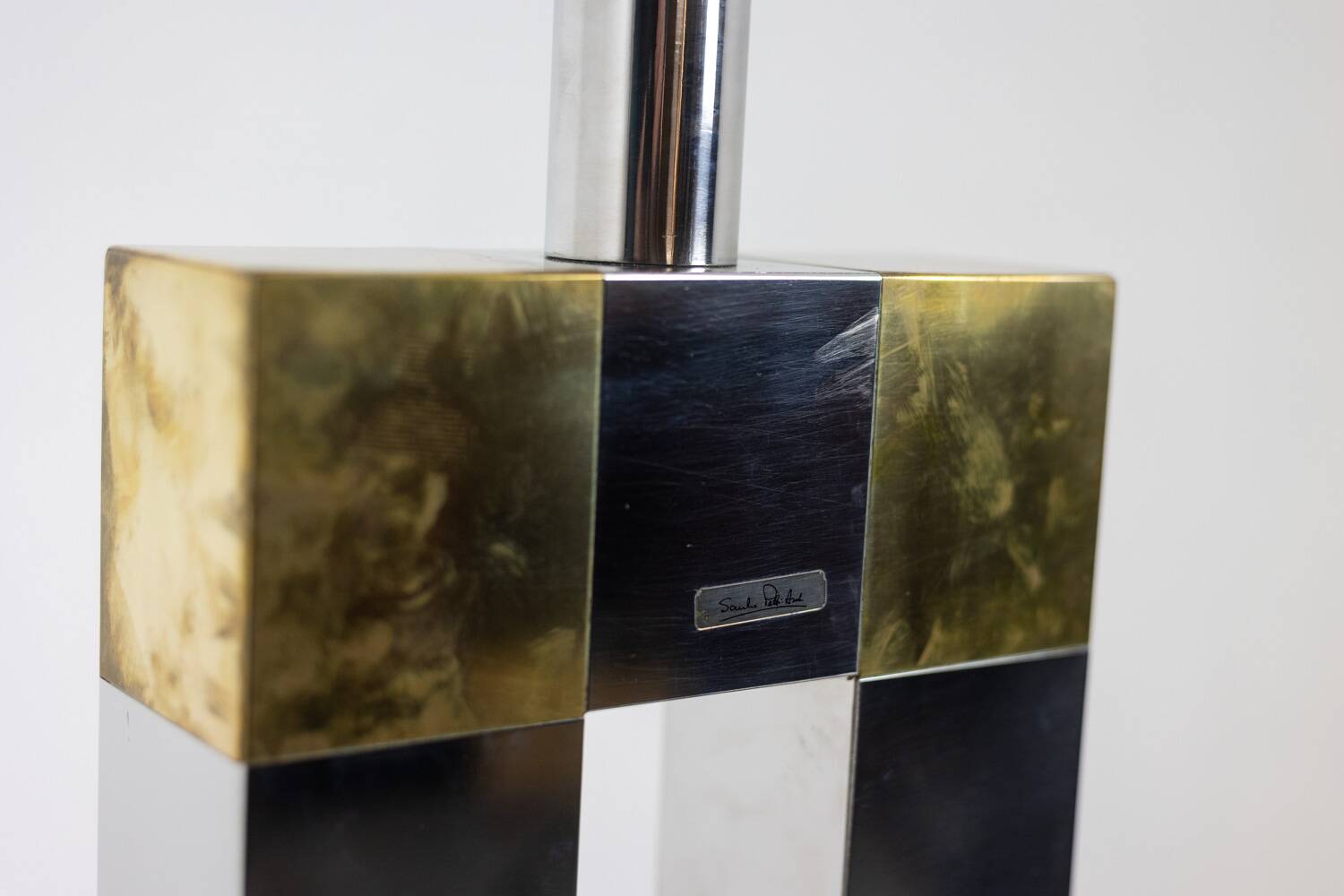 Sandro Petti. Geometric lamp in silvered and gilded metal. 1970s.