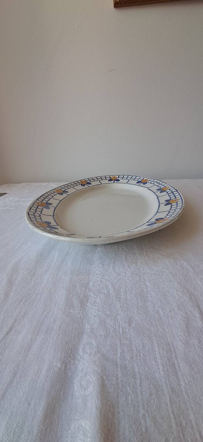Sarreguemines Ribeauvillé Model Dish. Vintage