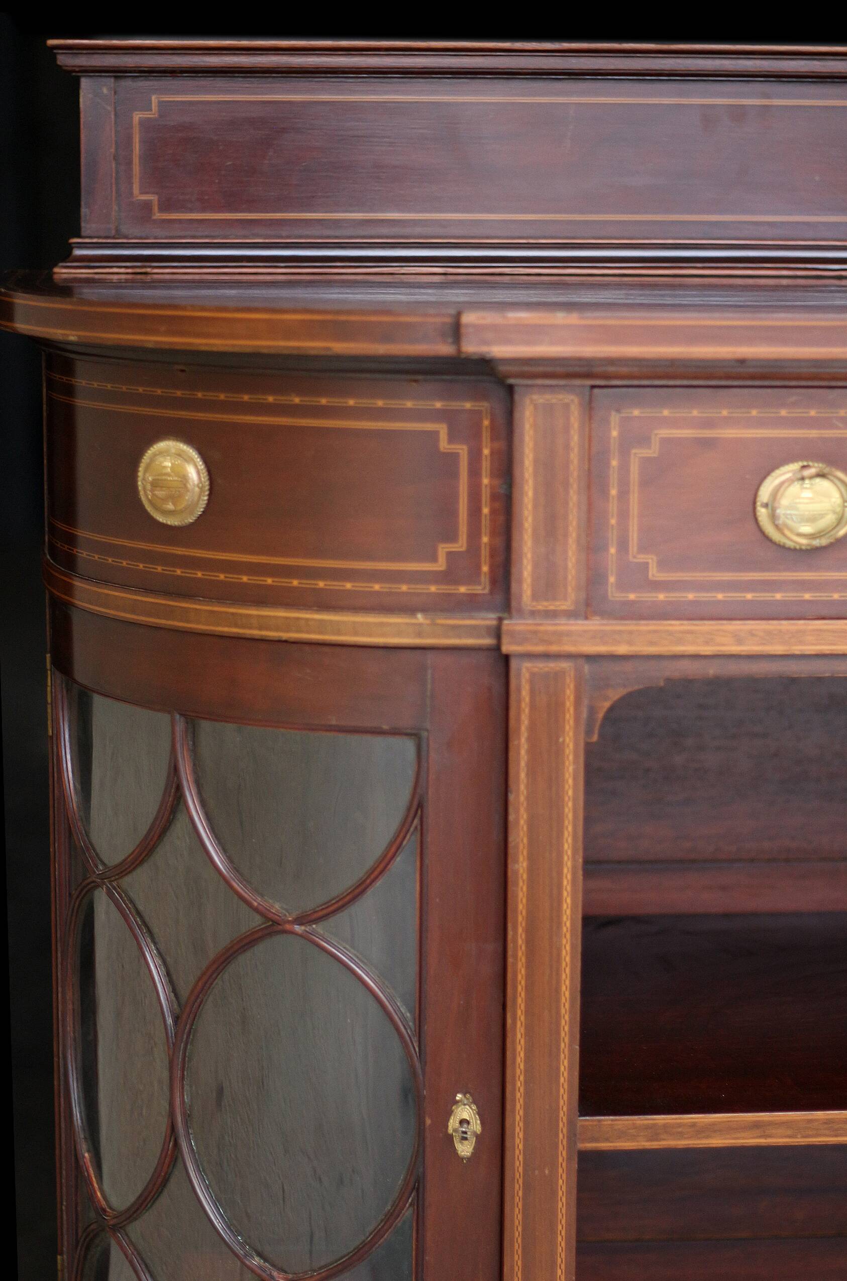 Elegant console by waring & gillow ltd, in mahogany veneer.