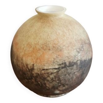Blown glass vase, Vianne glassworks