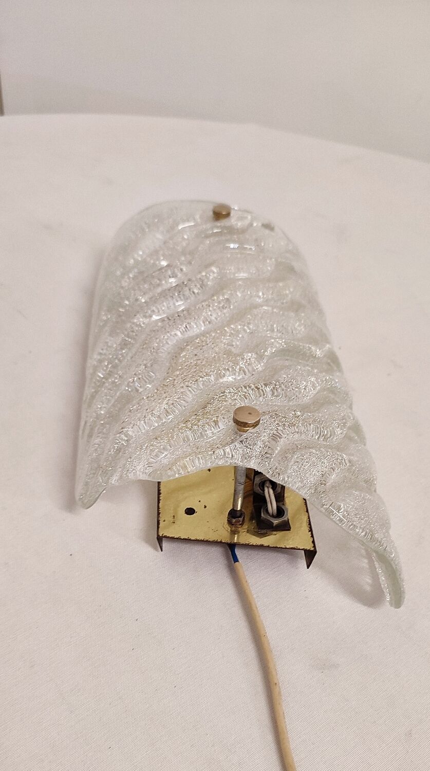 Murano glass wall lamp. Italy, 1980s.