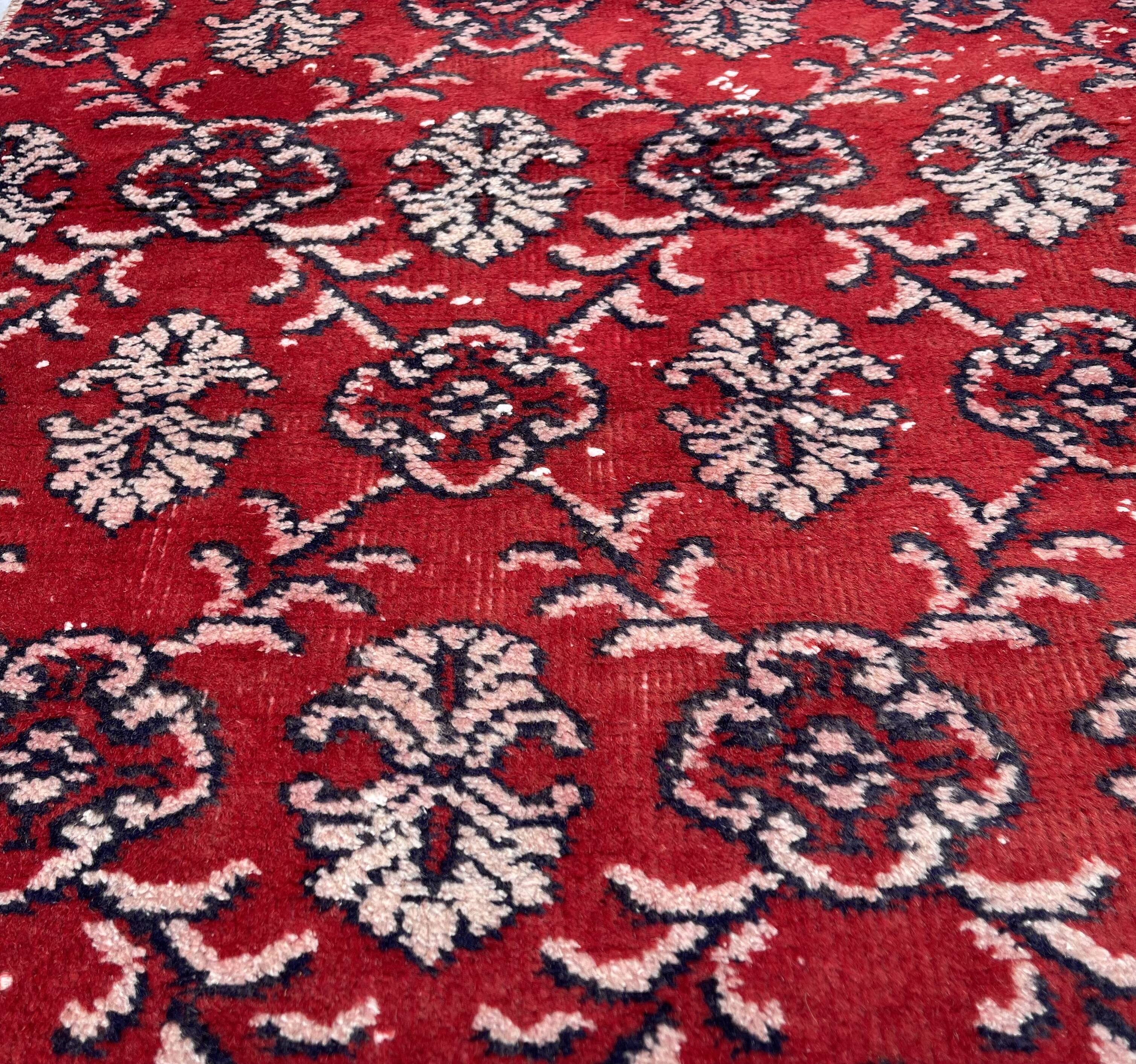 Turkish rug , 166 x 70 cm
