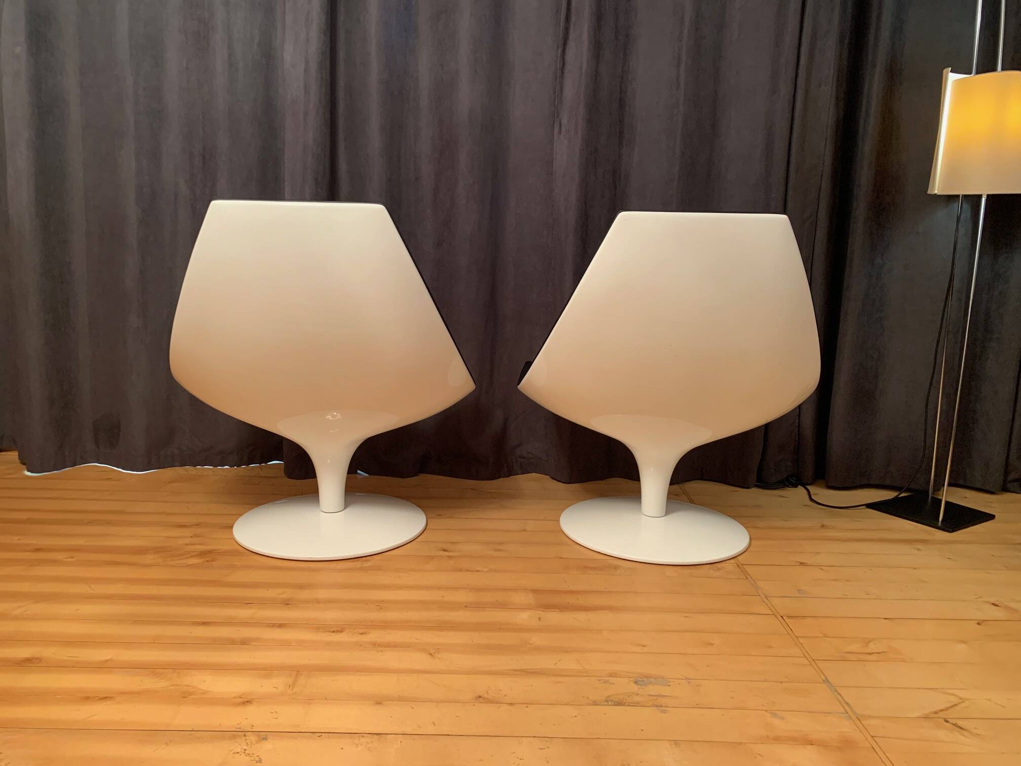 A pair of Moon armchairs by Pietro Arosio, Tacchini, Italy