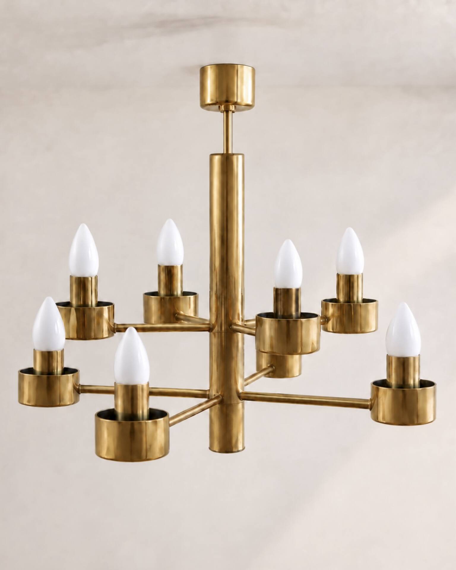 Eight-light chandelier in solid brass by Gaetano Sciolari, Italy, year