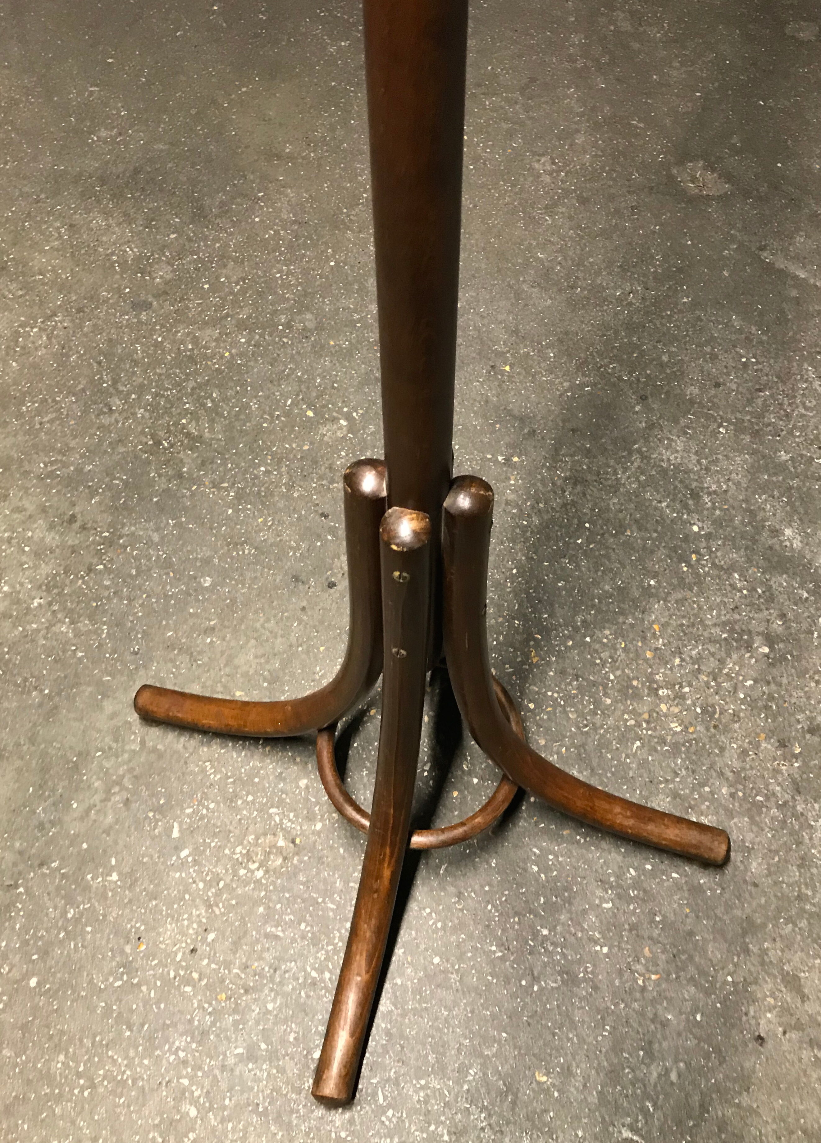 Thonet parrot coat holder, curved wood 1930 - 40,