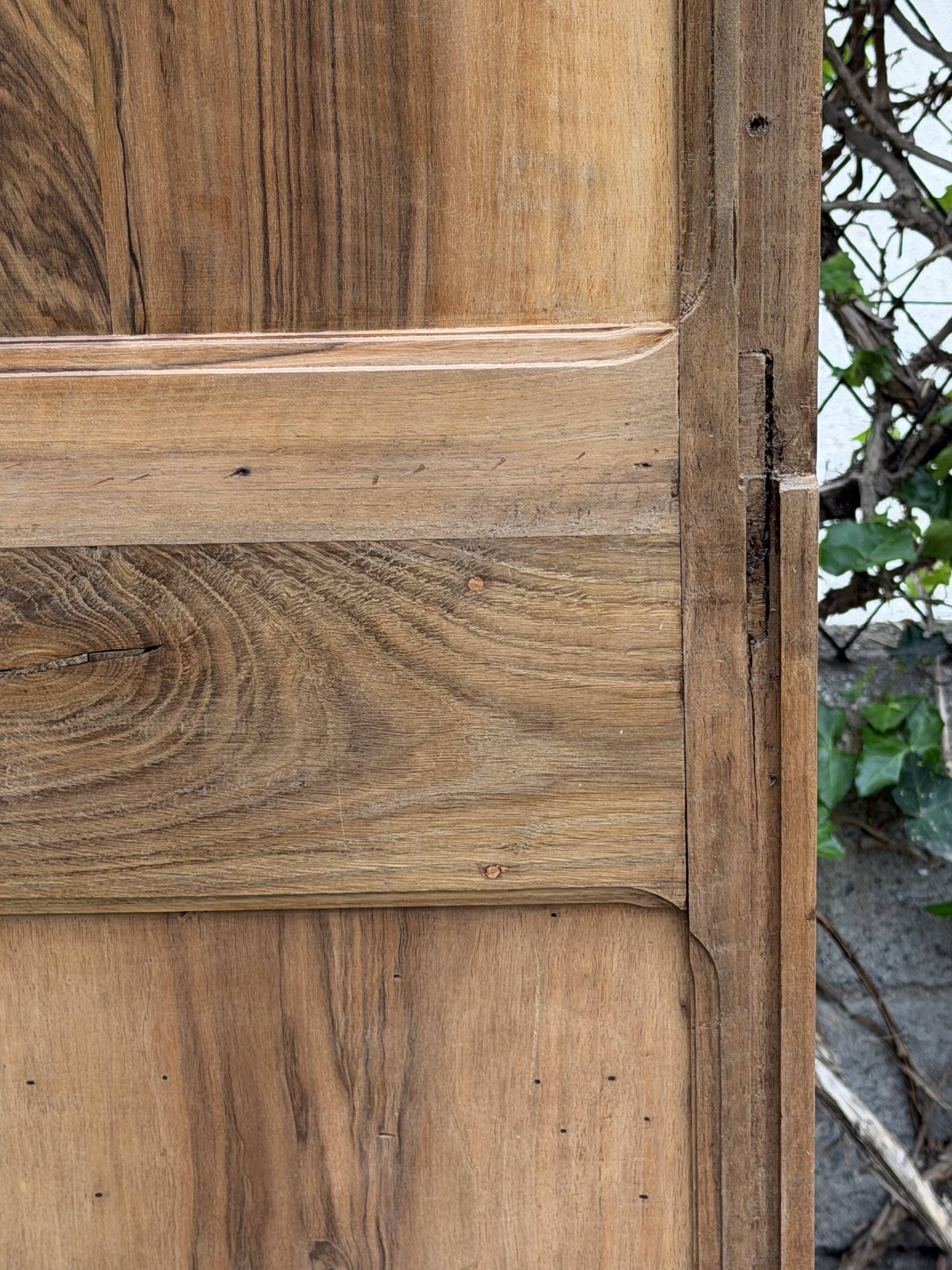 Rare pair of Art Deco glass columns in solid walnut – renovated