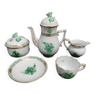 Superb porcelain coffee service from Herend Hungary 4 cups, coffee maker ...