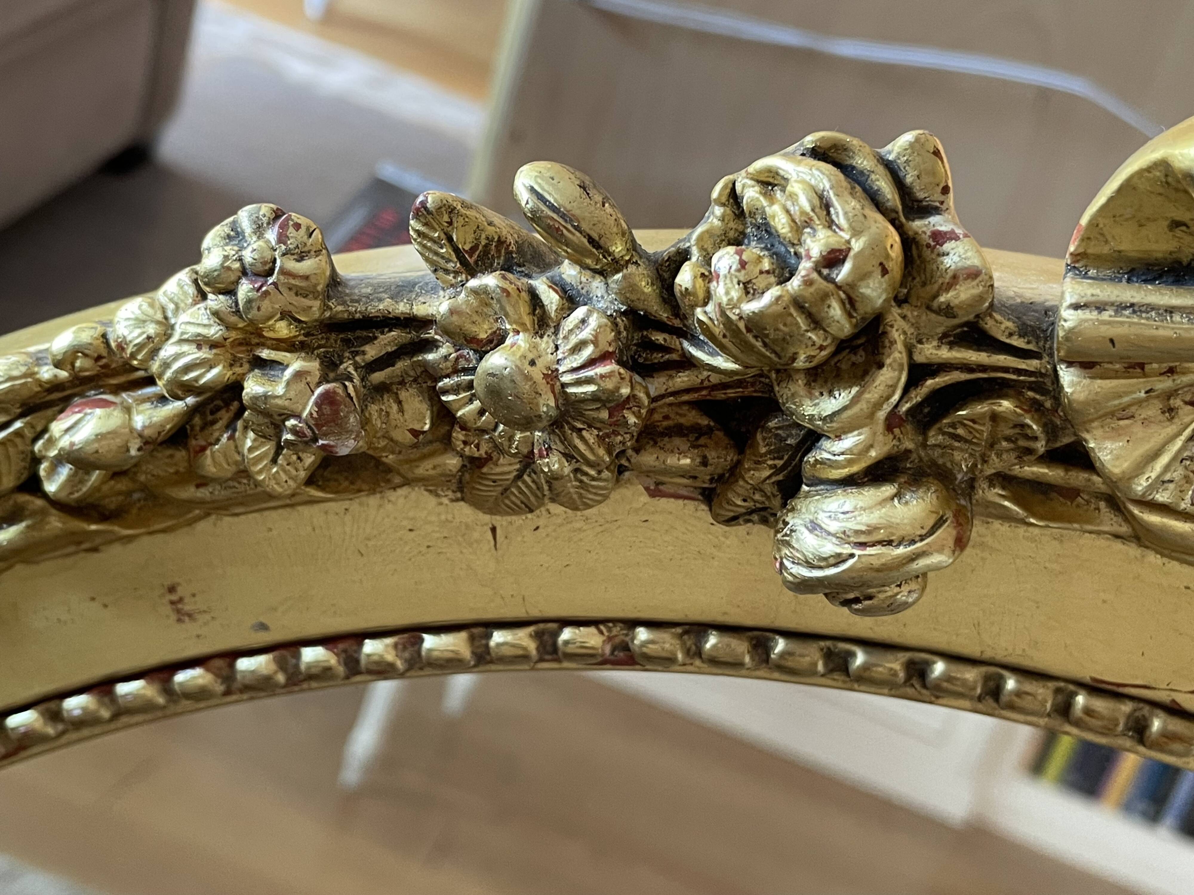 Classic gilded wood mirror