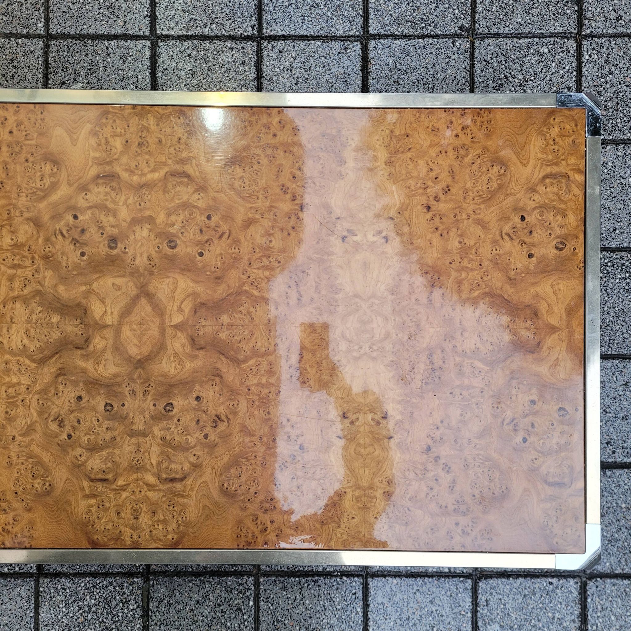 Table basse en ronce de bois et acier, France années 1970