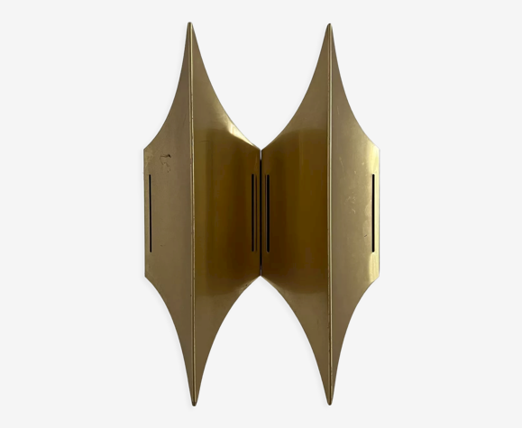 Appliques murales gothiques en laiton du milieu du siècle par Bent Karlby (3 pièces disponibles)
