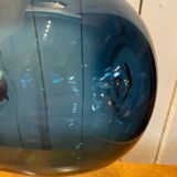 Vase en verre couleur bleue
