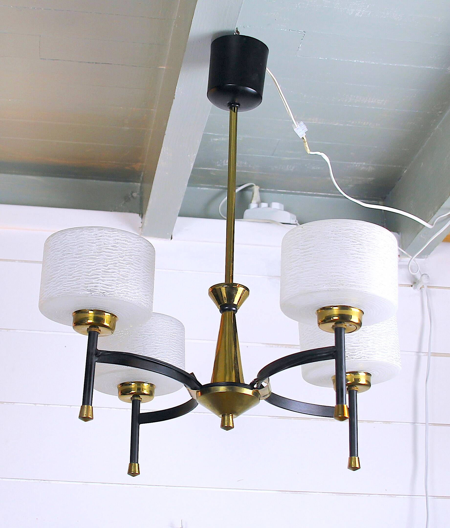 Maison Arlus, Mid-century chandelier, brass and opaline, France 1950