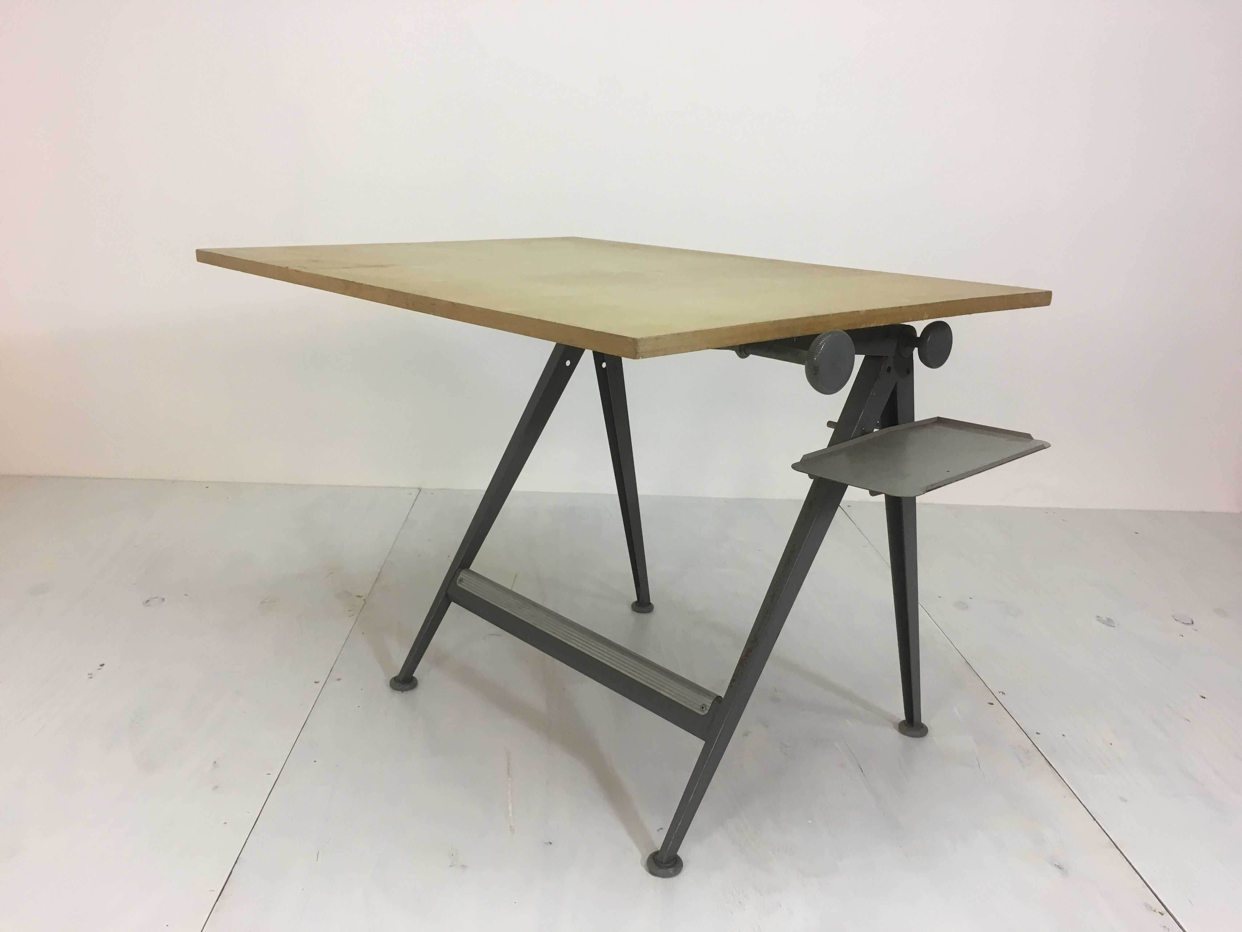 Table desk by Wim Rietveld & Friso Kramer for Ahrend De Cirkel, 1950s