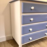 Wooden chest of drawers with tapered legs