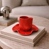 Set of wavy ceramic cup and saucer - poppy red