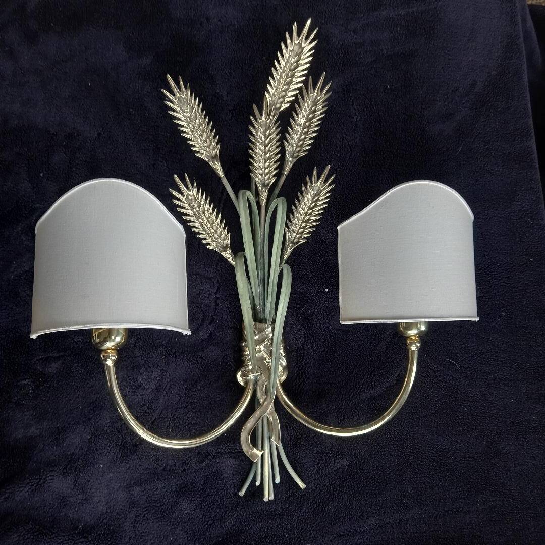 Exclusive Italian design lamp, large, timeless wall lamp