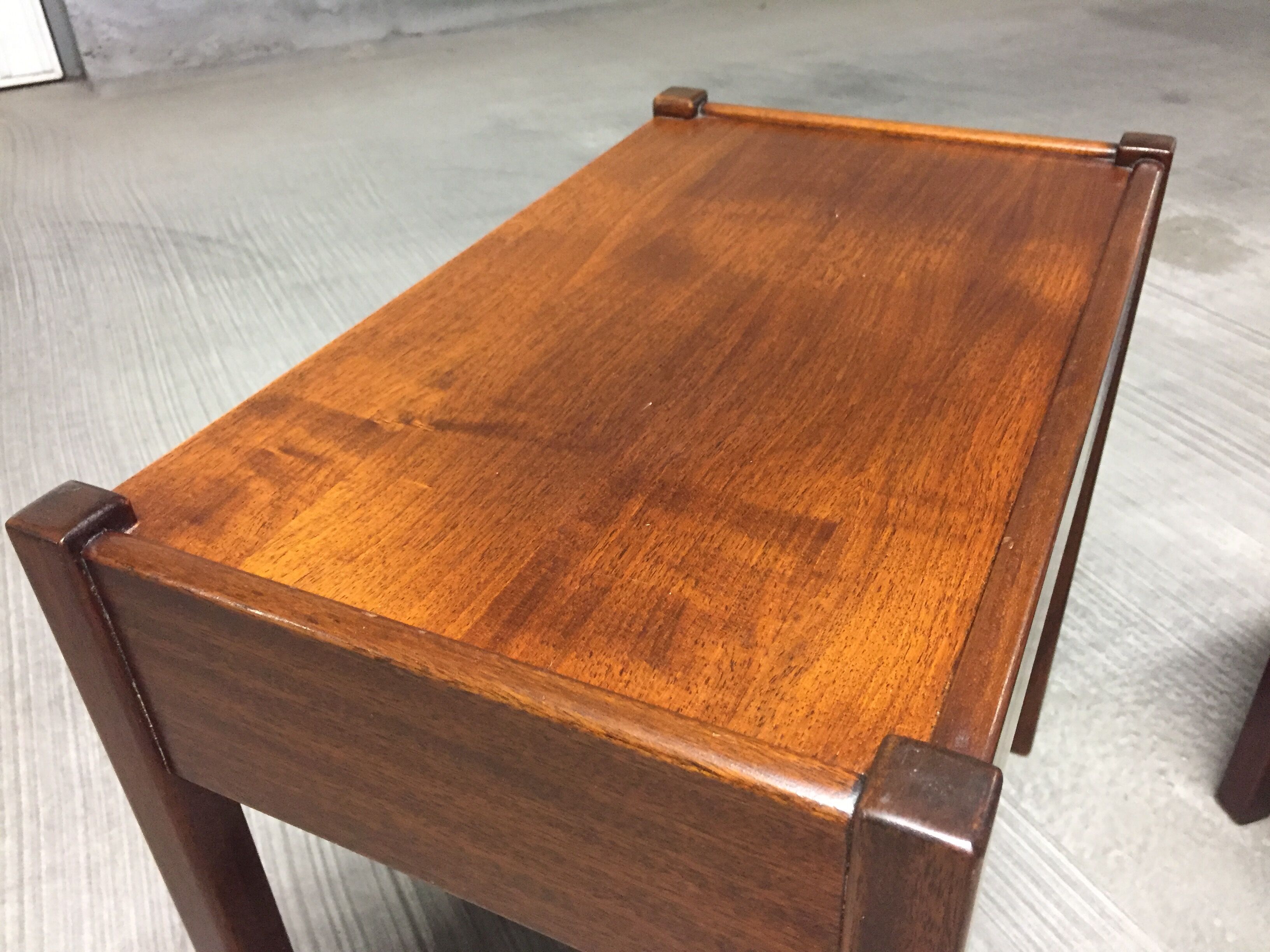 Scandinavian bedside table 1960 - vintage Scandinavian sofa tip