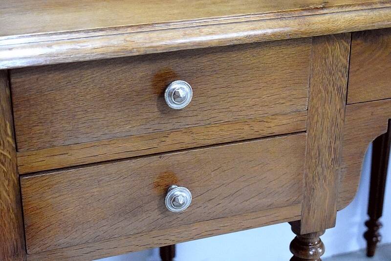 Tiered desk – 20th century