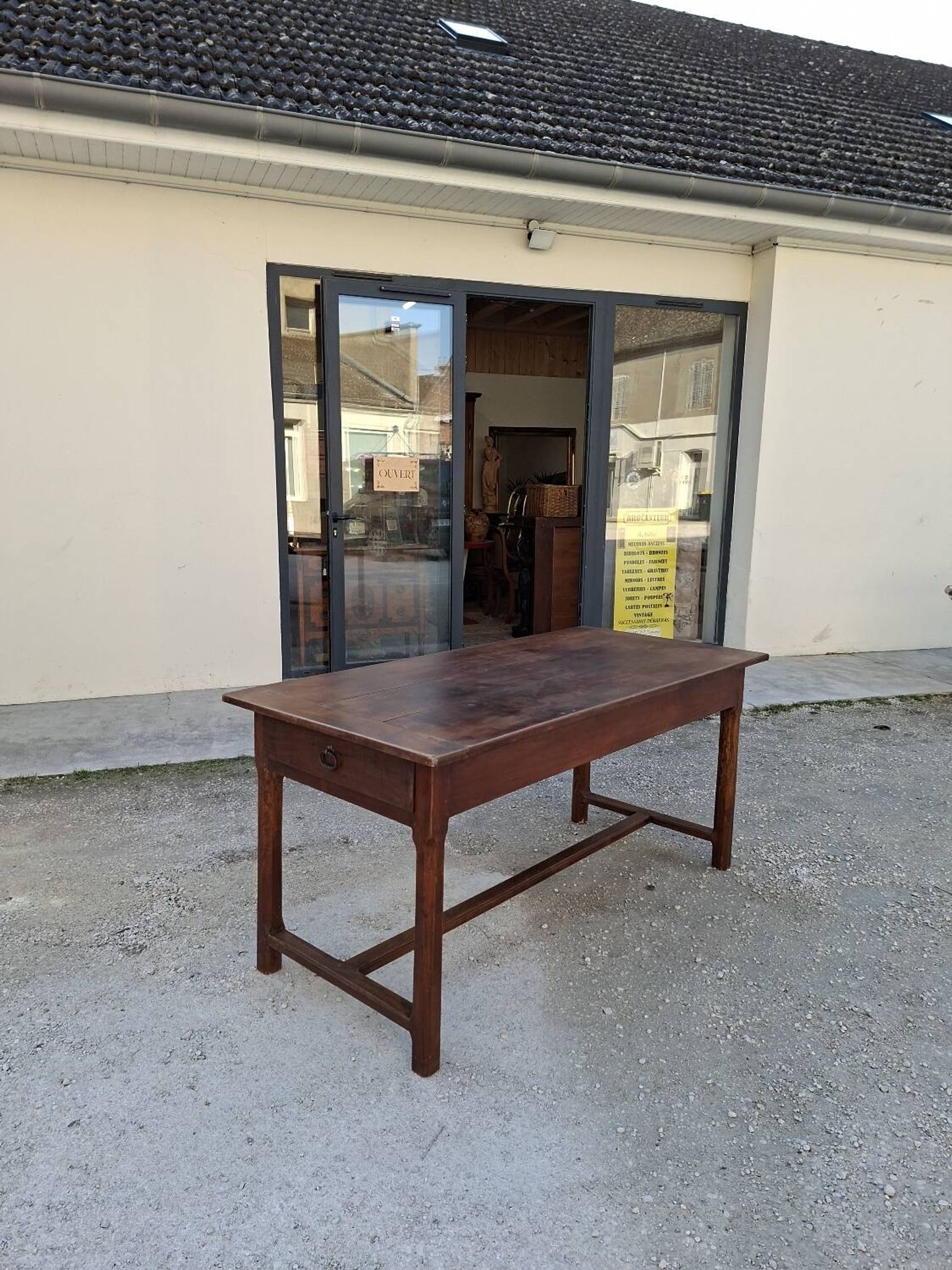 Rustic monastery farmhouse table, antique, 19th century, made of walnut.