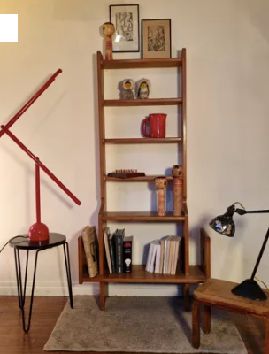 Guillerme and Chambron shelf