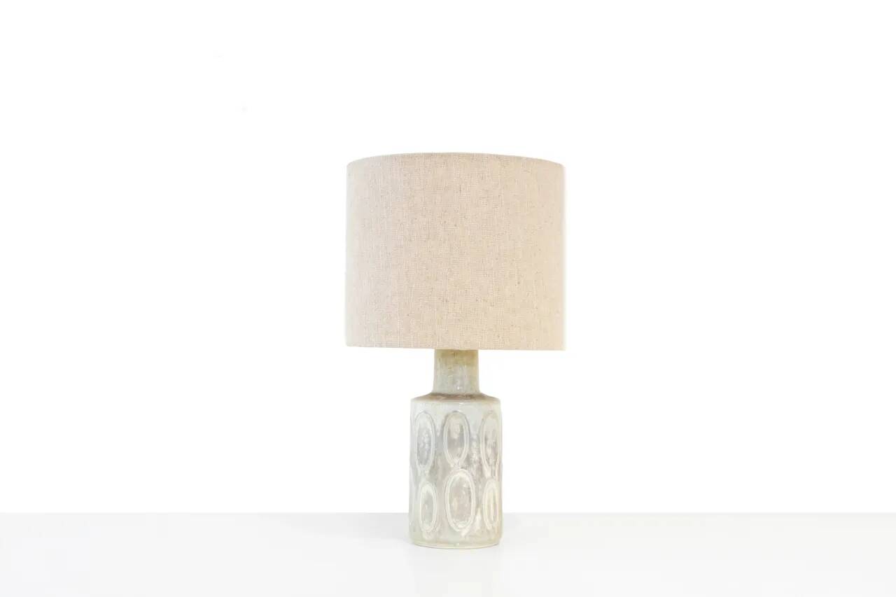 Ceramic table lamp by Desiree Stentoj with ovals