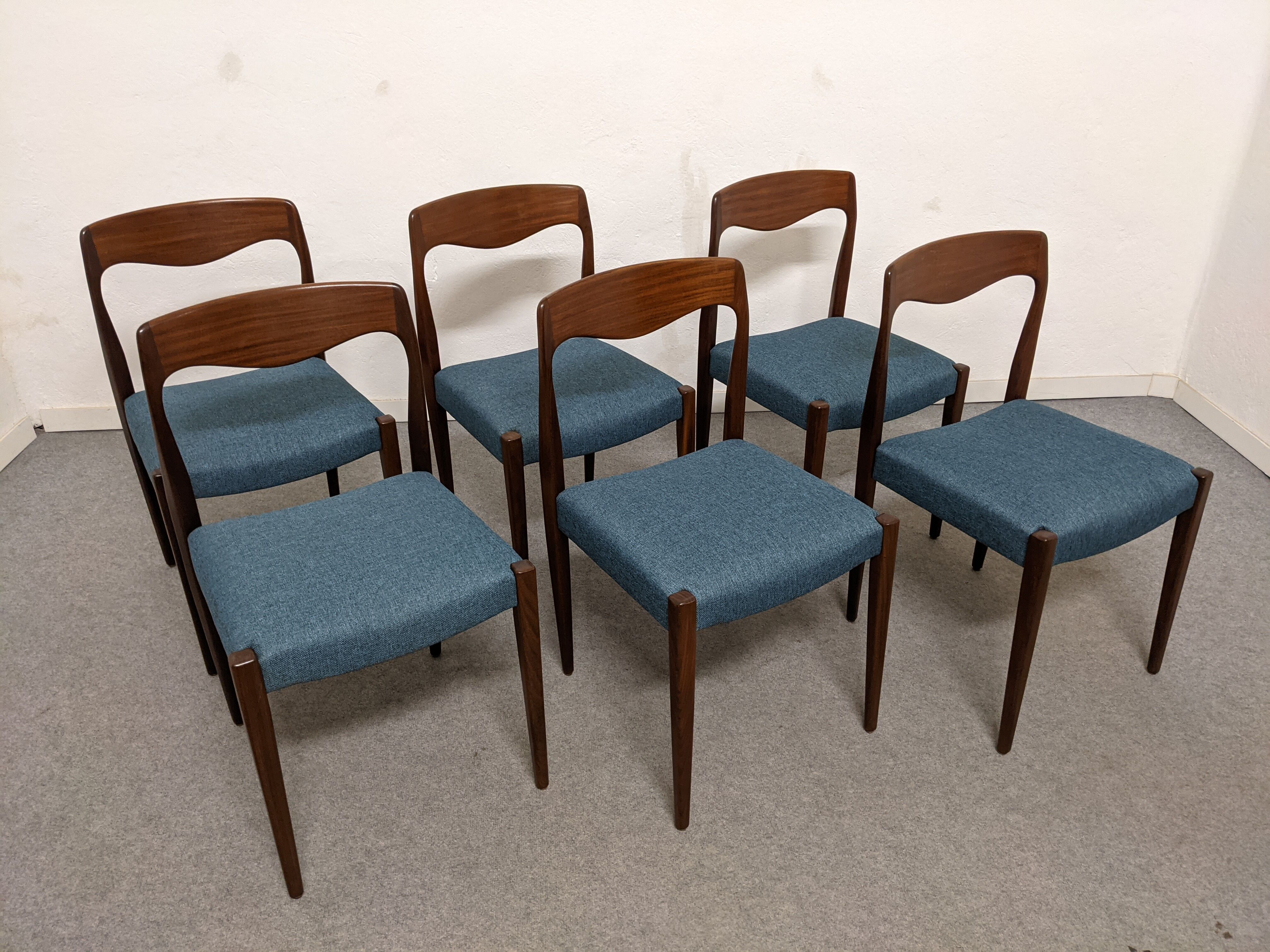 Set of 6 Danish teak chairs from the 60s/70s