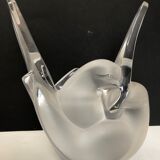 Vase stings flowers with doves Lalique