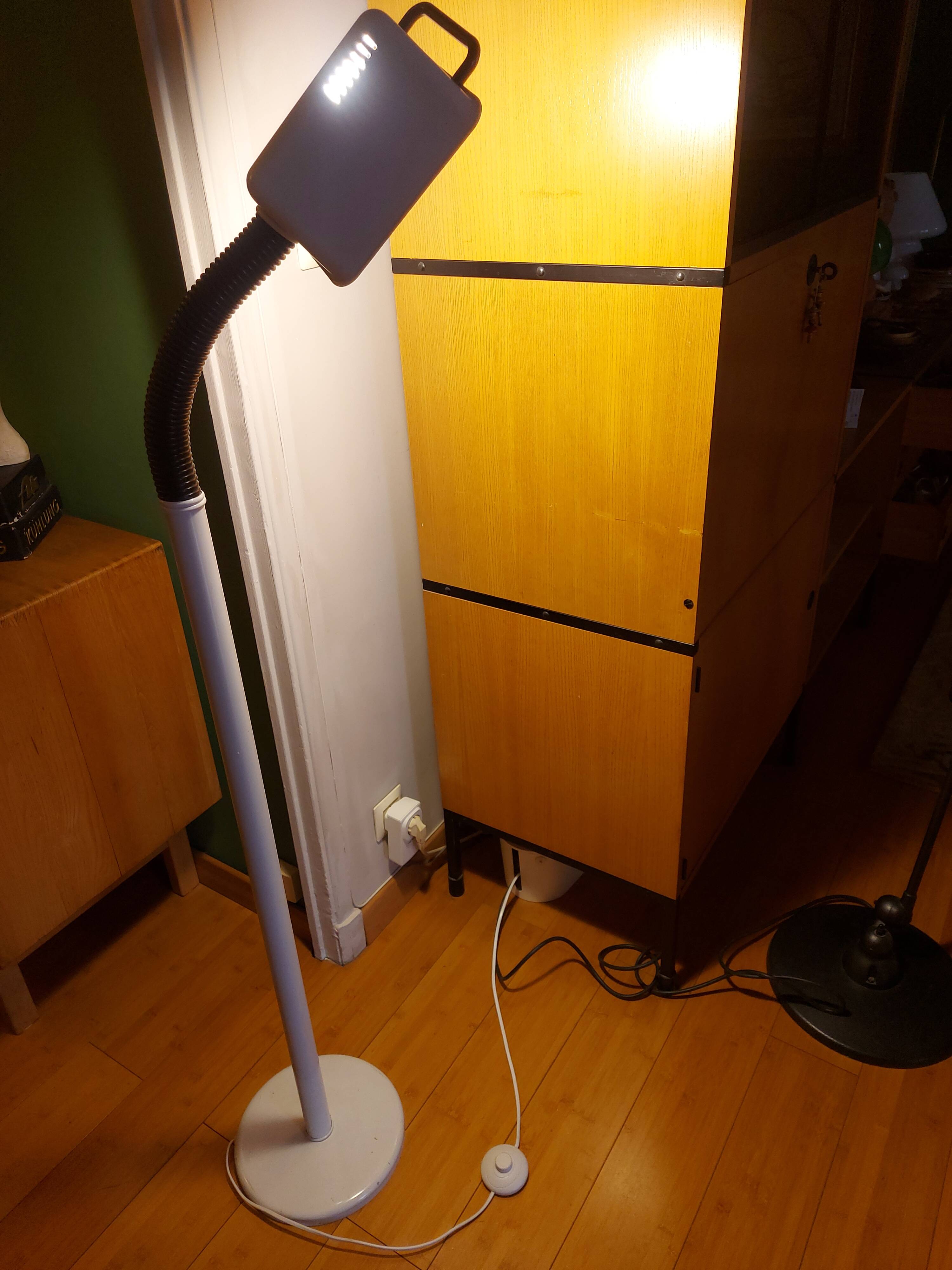 80'S LYSKAER floor lamp