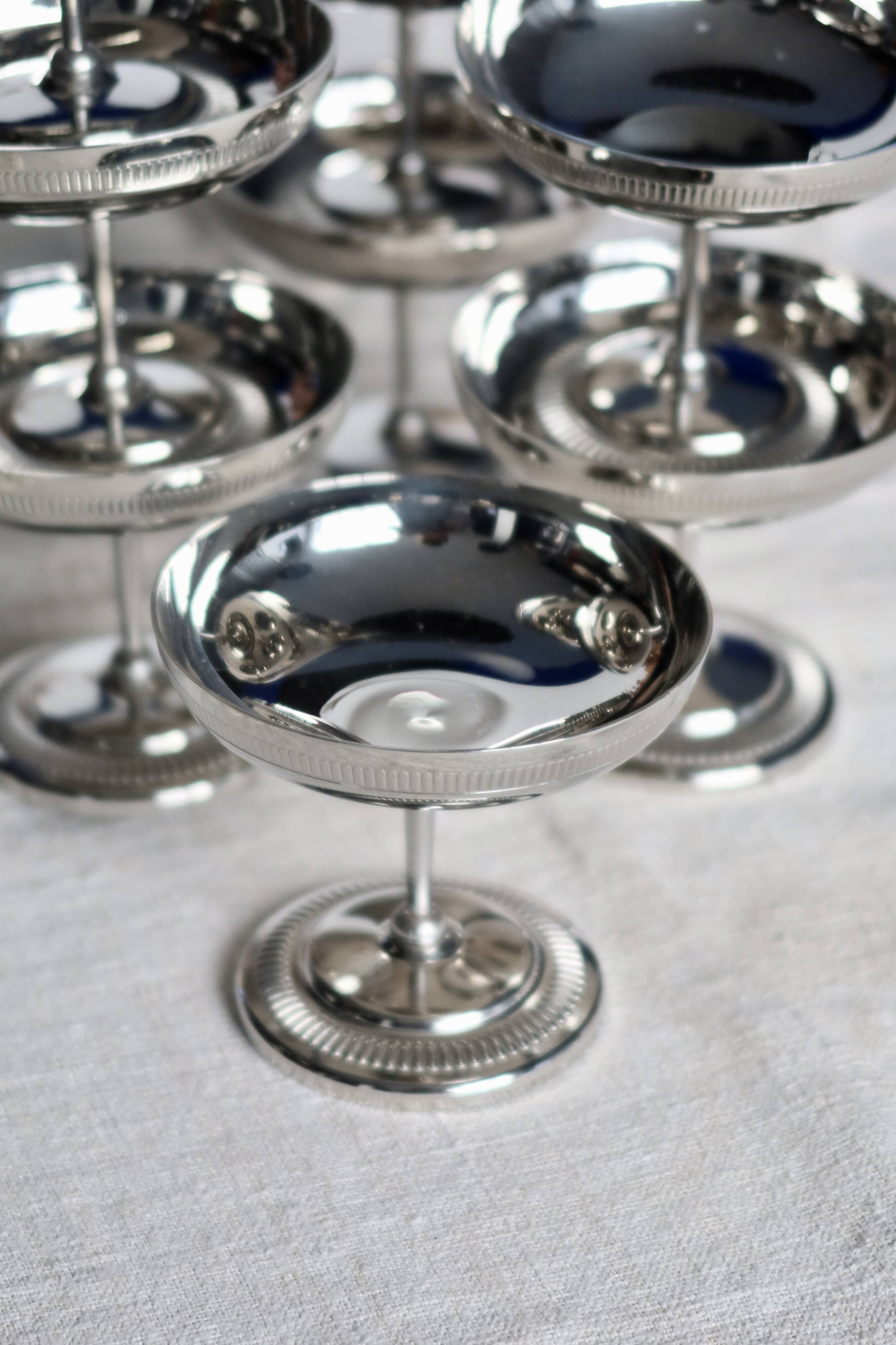 8 vintage ice cream/champagne bowls - Silver-plated metal