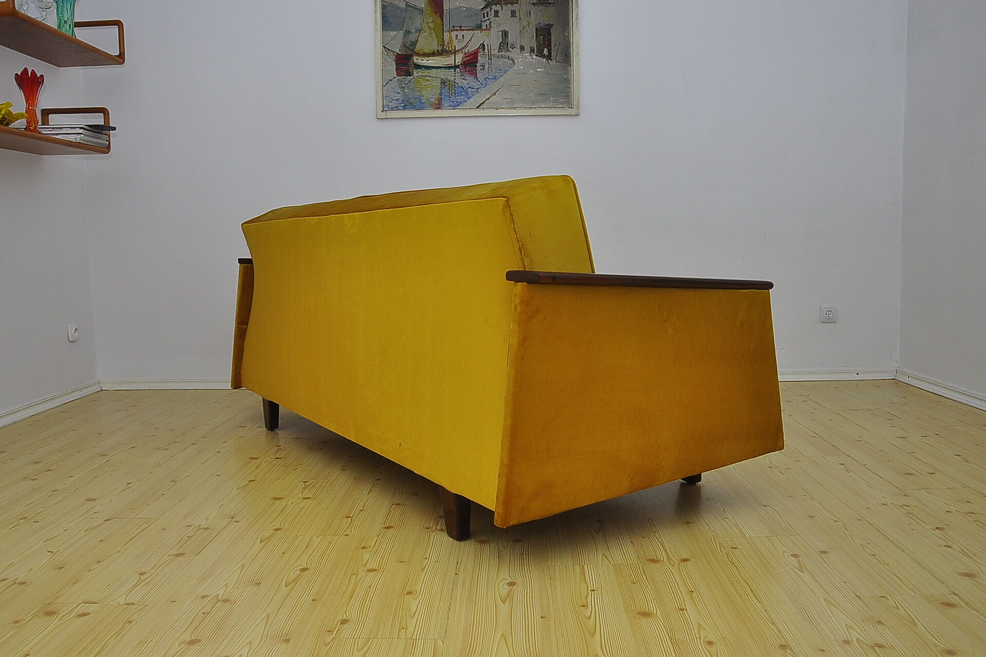 Mid-century yellow velvet sofa daybed, 1960s