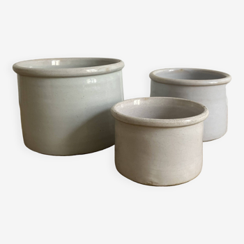 Set of three cylindrical pots in light stoneware