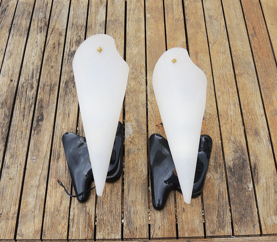 2 old 'rockabilly' wall lamps in bakelite black & white