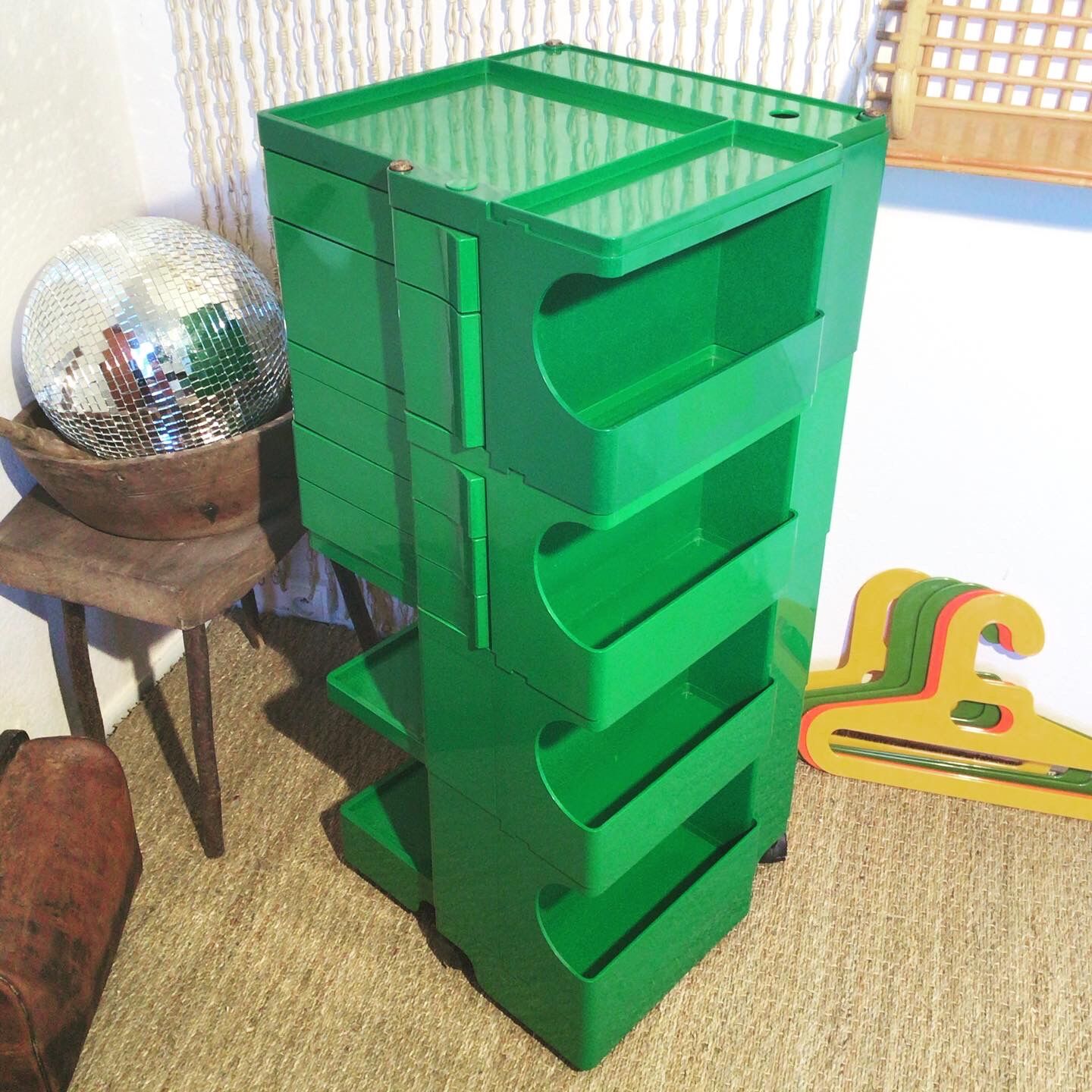 Serving Bobby Joe Colombo