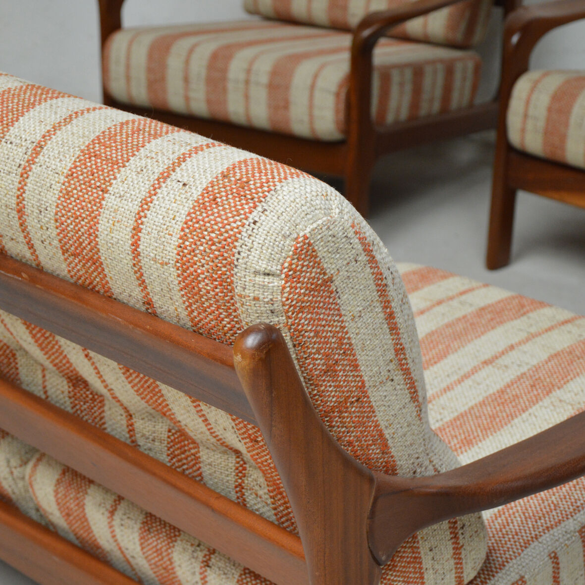 Living room set 60