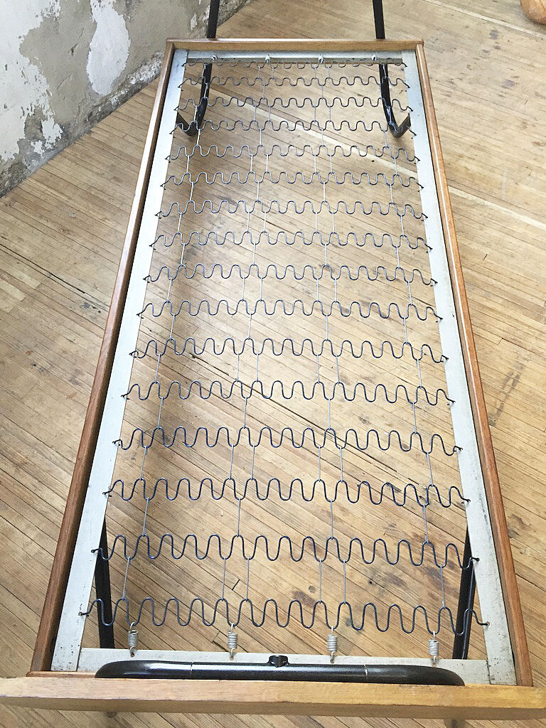 Lit par Jacques Hitier, éditions Mobilor 1950