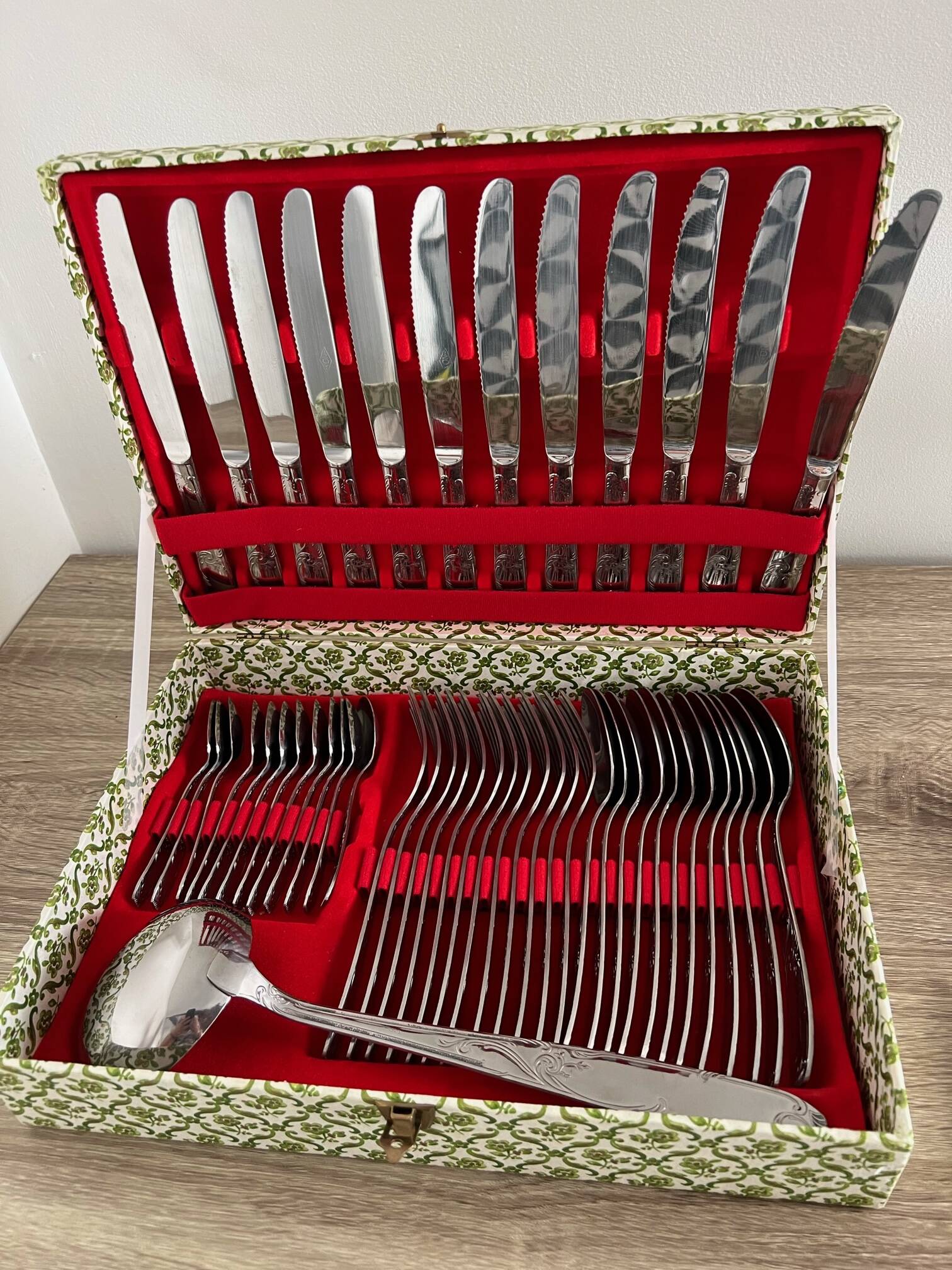 Household box 49 pcs in stainless steel with old E stainless steel D hallmarks