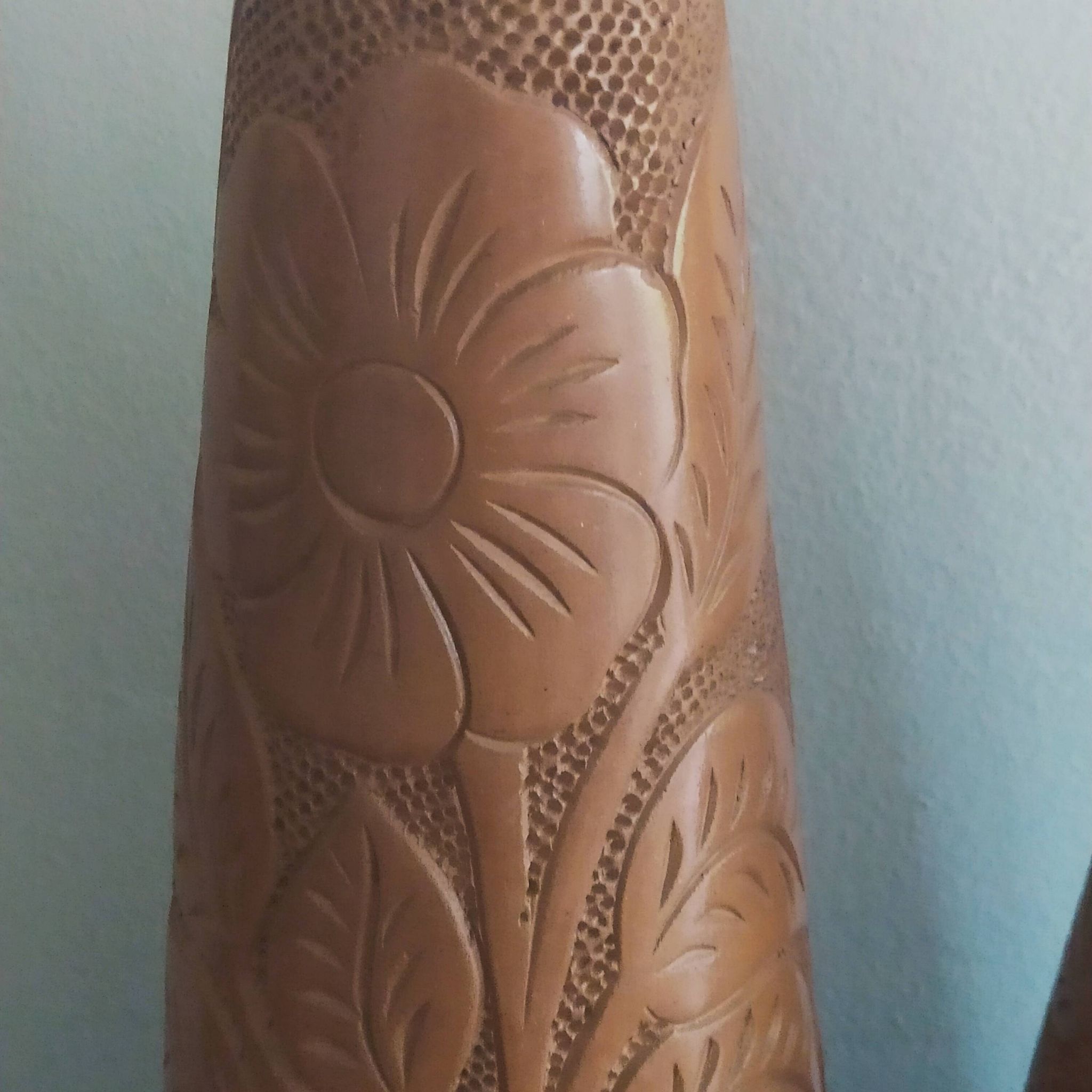 paire de vases en terre cuite gravée 1969
