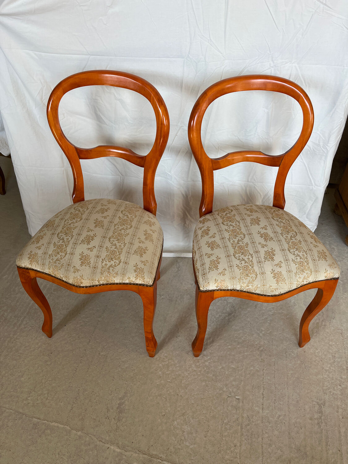 2 upholstered hot air balloon chairs