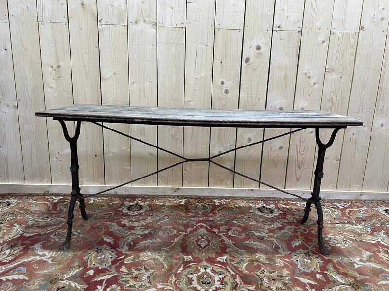 Table de bistrot en fonte de fer et plateau bois