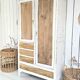 Armoire parisienne 