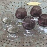 6 cognac glasses, in colored glass, 4 purple and two vintage beige
