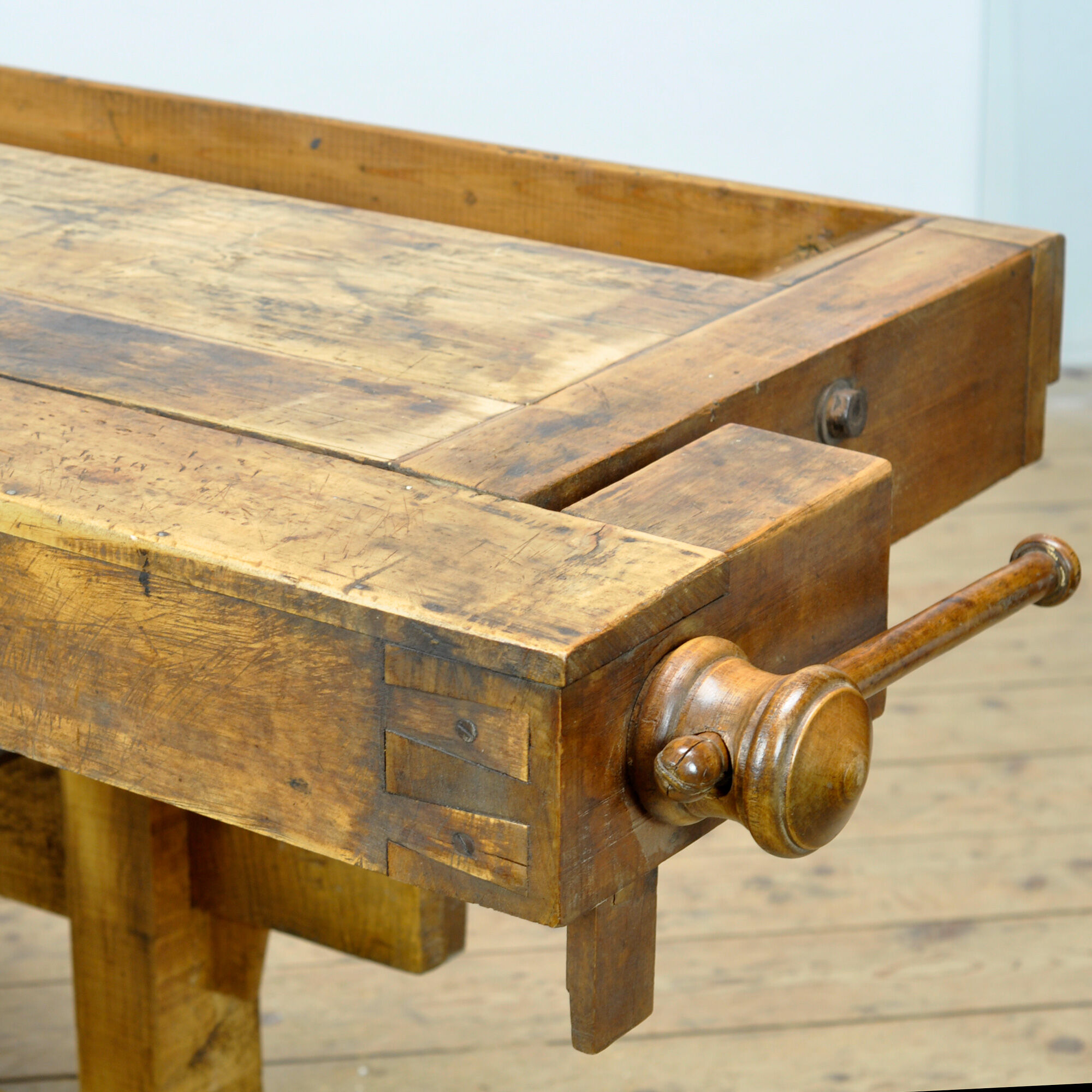 Oak carpenters workbench, circa 1920