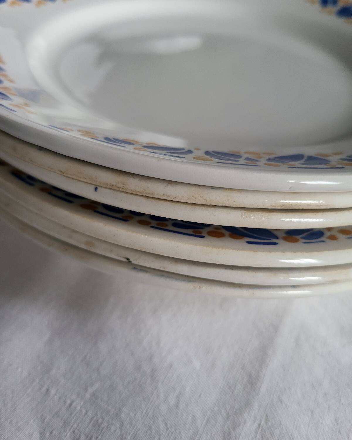 Set of 6 HBCM France Colette Dinner Plates