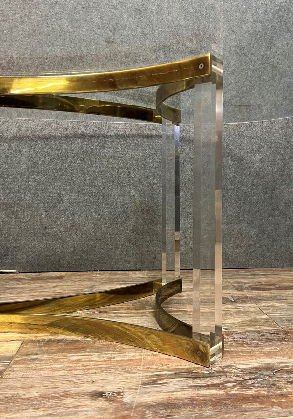 Table de forme ovale en verre, plexiglass et laiton, Alessandro Albrizzi