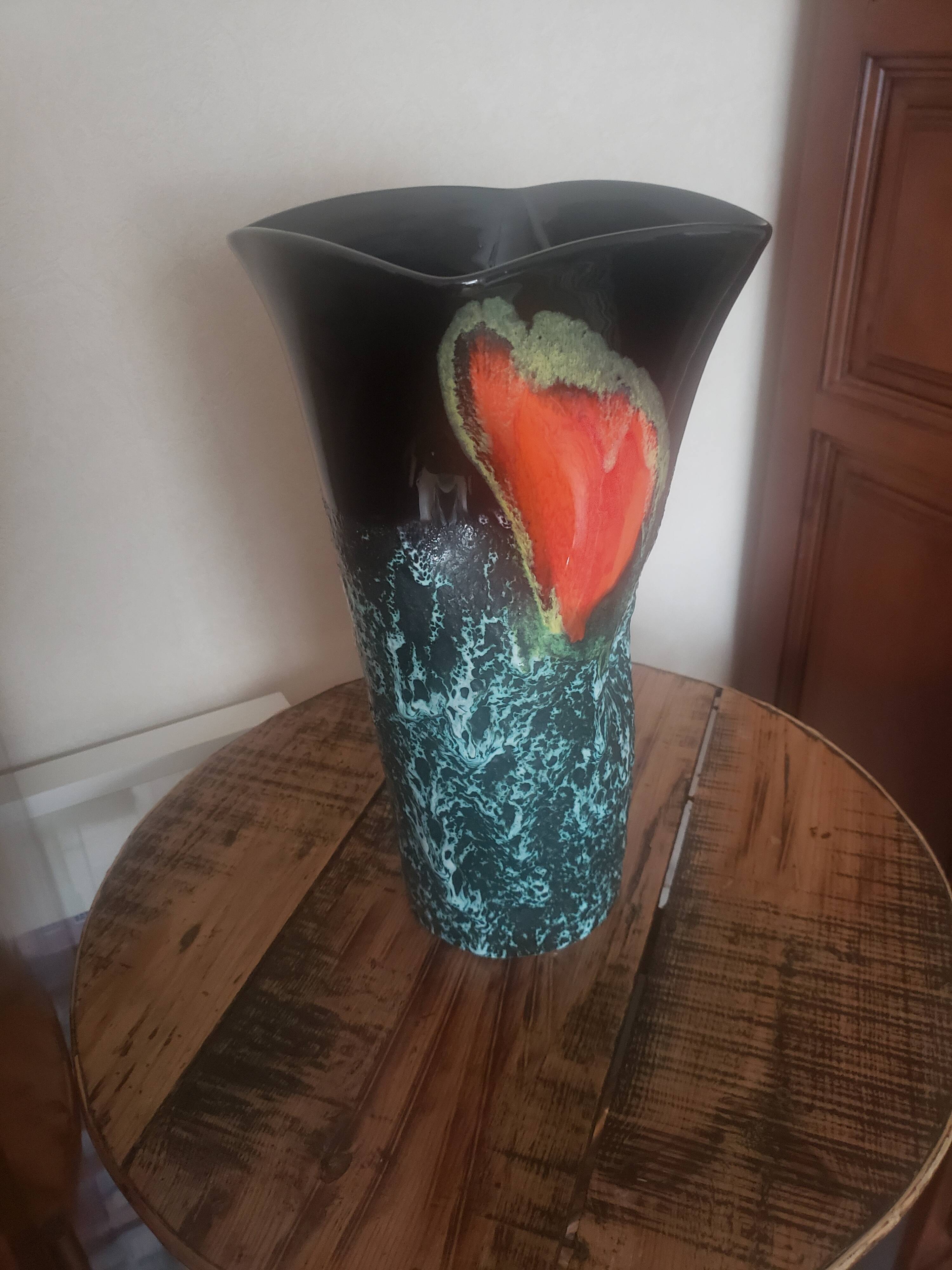 Vallauris moonstone vase